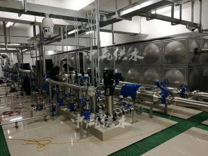 不銹鋼水箱式無負(fù)壓供水設(shè)備的工作原理是什么？系統(tǒng)節(jié)能嗎？